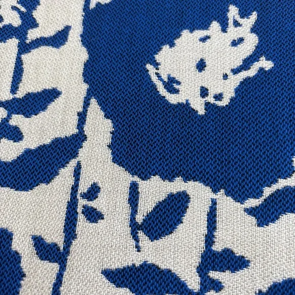 Sunbrella Fabric Upholstery Sample 26"x26" Royal Blue Abstract W/Leaves - Picture 2 of 7